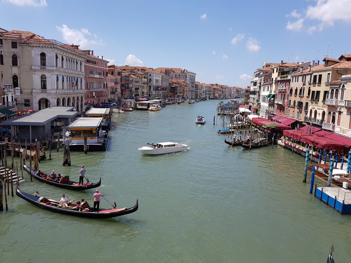 Ca' Del Sol Venezia Bed and Breakfast Buitenkant foto