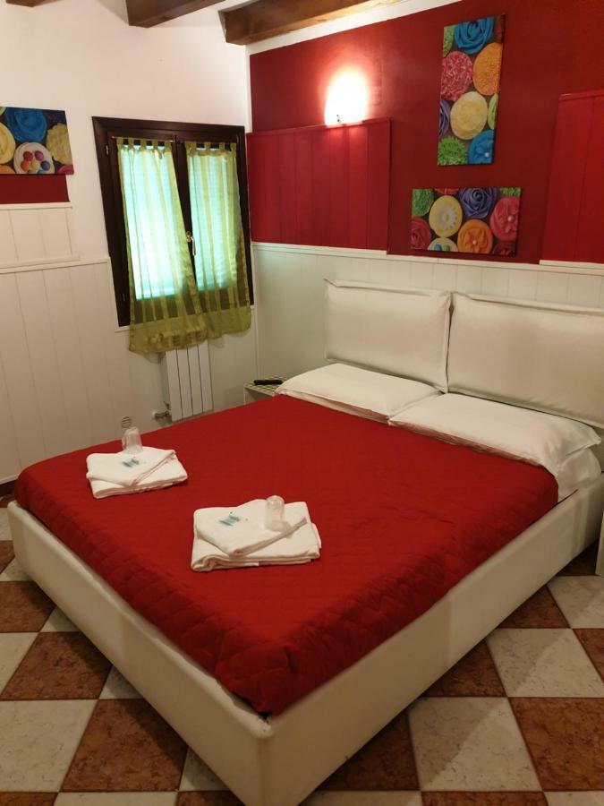 Ca' Del Sol Venezia Bed and Breakfast Buitenkant foto